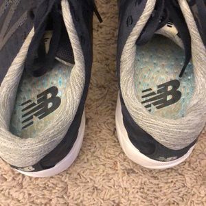 new balance 1400 sirens sneakers